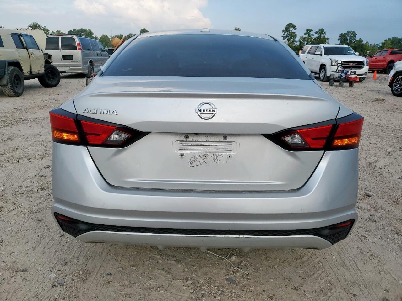 2020 Nissan Altima S VIN: 1N4BL4BV8LC265628 Lot: 70572465