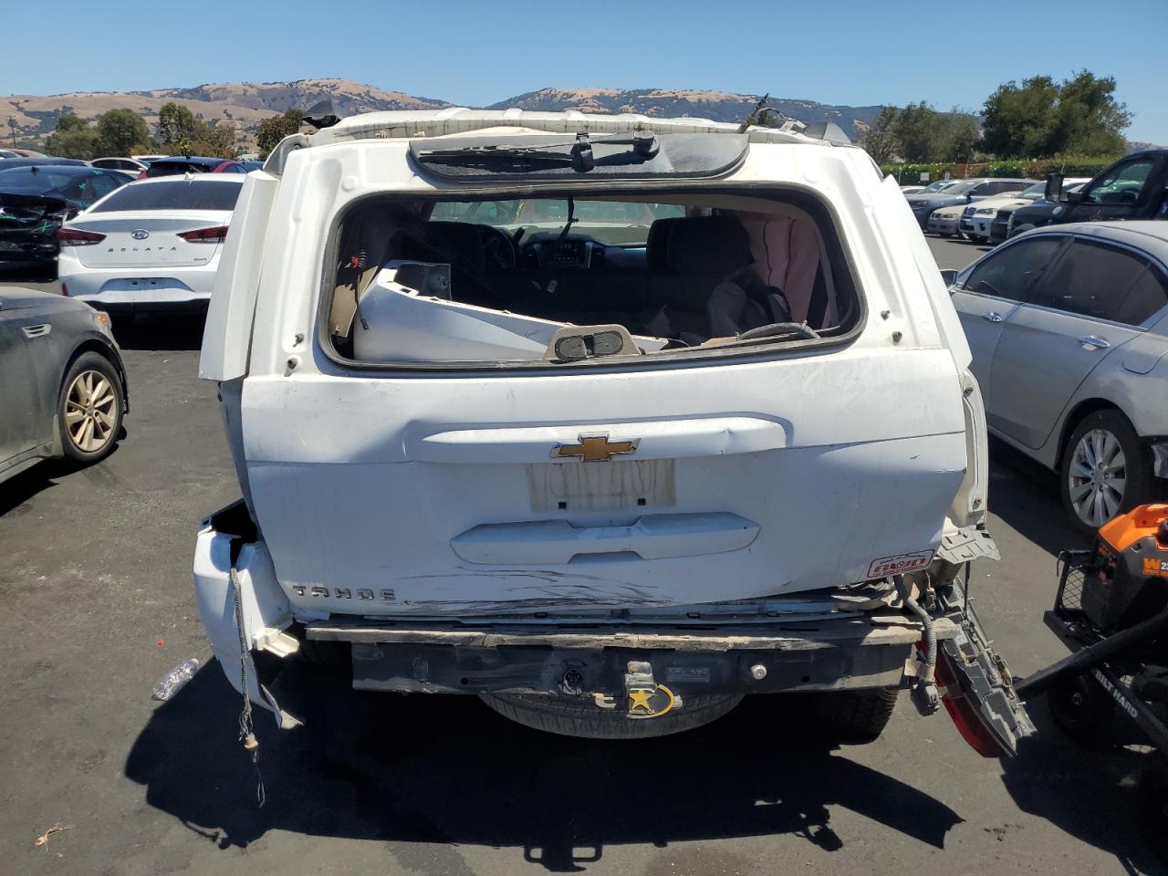 2020 Chevrolet Tahoe K1500 Ls VIN: 1GNSKAKC1LR221694 Lot: 68376305