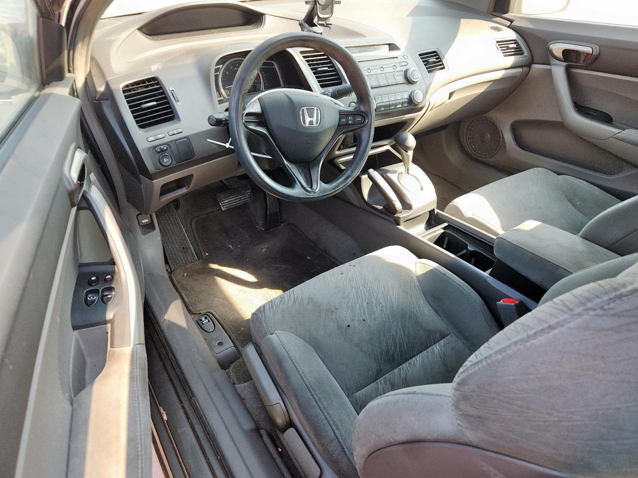 2008 Honda Civic Lx VIN: 2HGFG12638H500238 Lot: 68400195