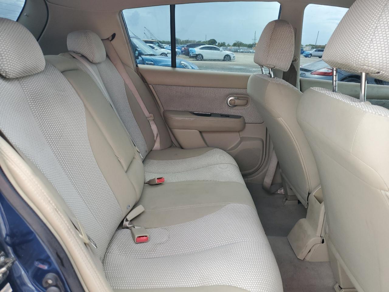 2007 Nissan Versa S VIN: 3N1BC13E77L398241 Lot: 82176285