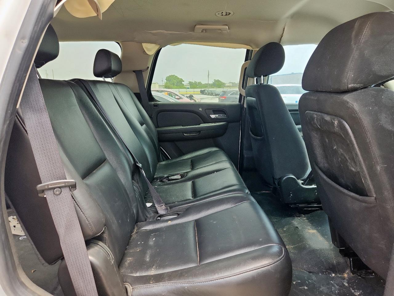 2010 Chevrolet Tahoe K1500 Ls VIN: 1GNUKAE01AR285841 Lot: 70548475