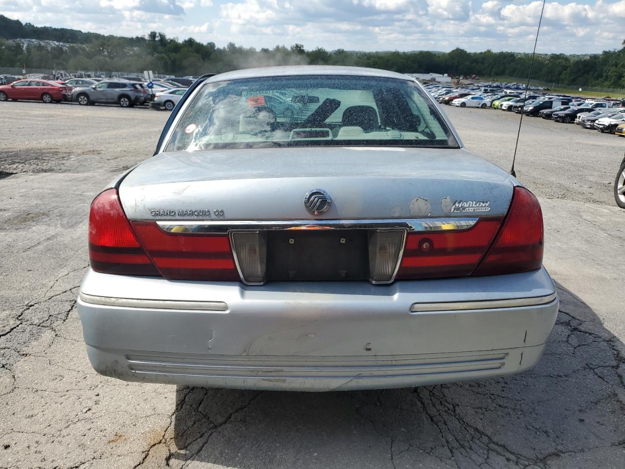 2005 Mercury Grand Marquis Gs VIN: 2MEFM74WX5X644716 Lot: 70942585