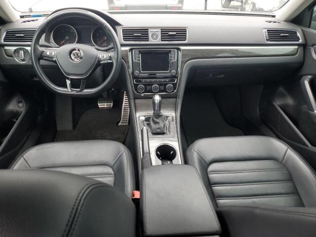  VOLKSWAGEN PASSAT 2017 Серый