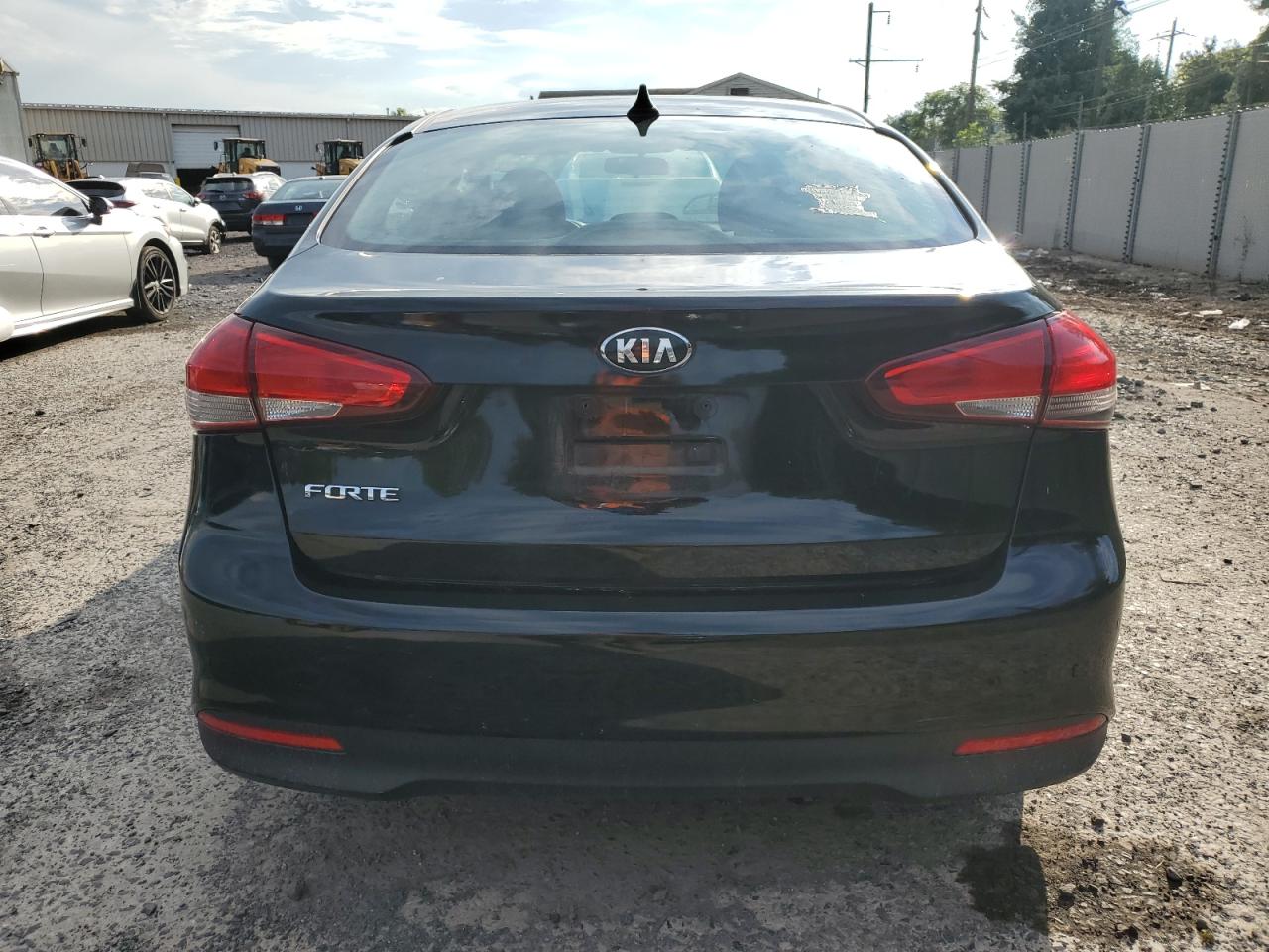 2018 Kia Forte Lx VIN: 3KPFK4A74JE202355 Lot: 68695045