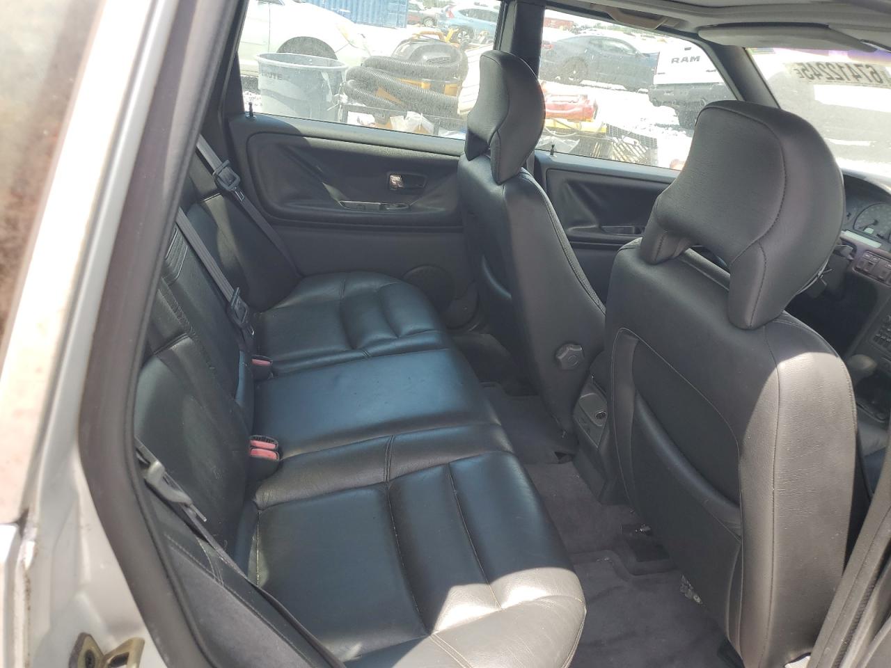 1998 Volvo S70 Glt VIN: YV1LS5671W1471435 Lot: 67412245