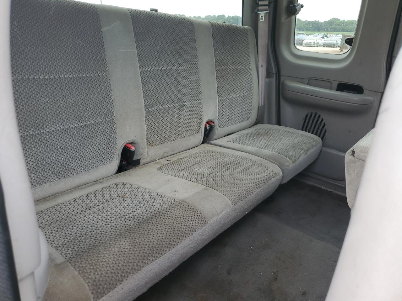 1FTRX17W22NA08416 2002 Ford F150