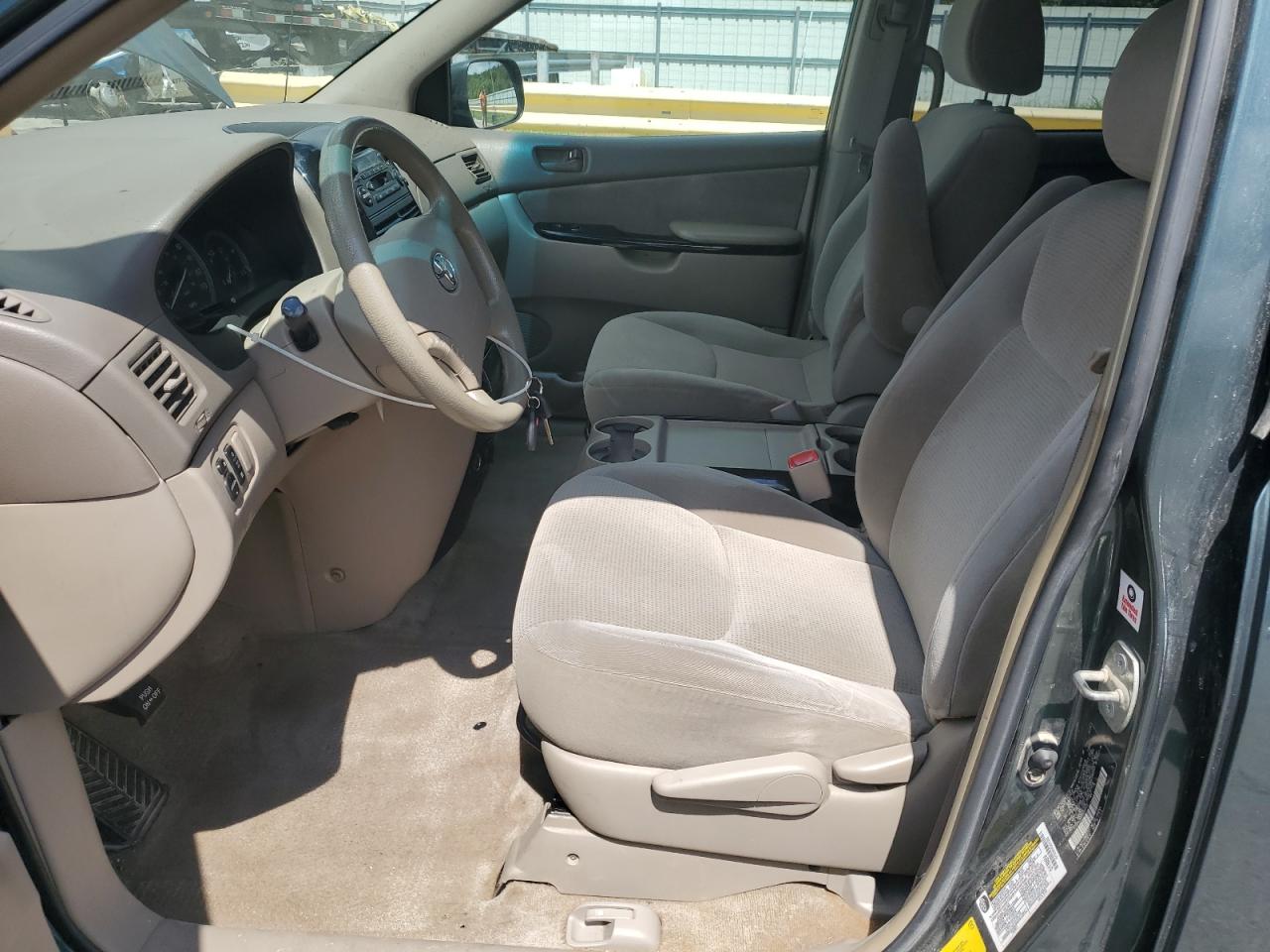 2005 Toyota Sienna Ce VIN: 5TDZA23C05S326455 Lot: 69250595