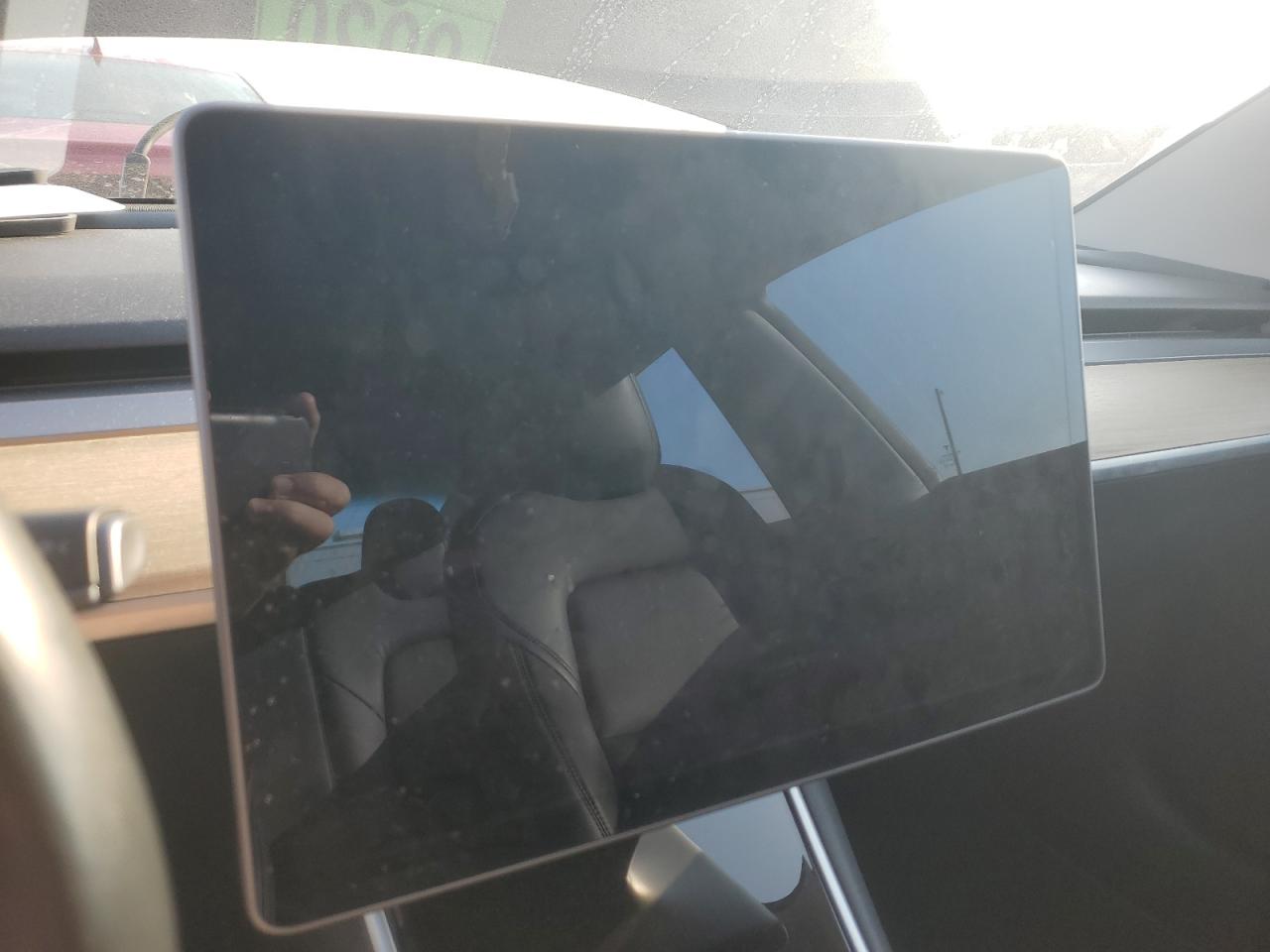 5YJ3E1EB0JF170425 2018 Tesla Model 3