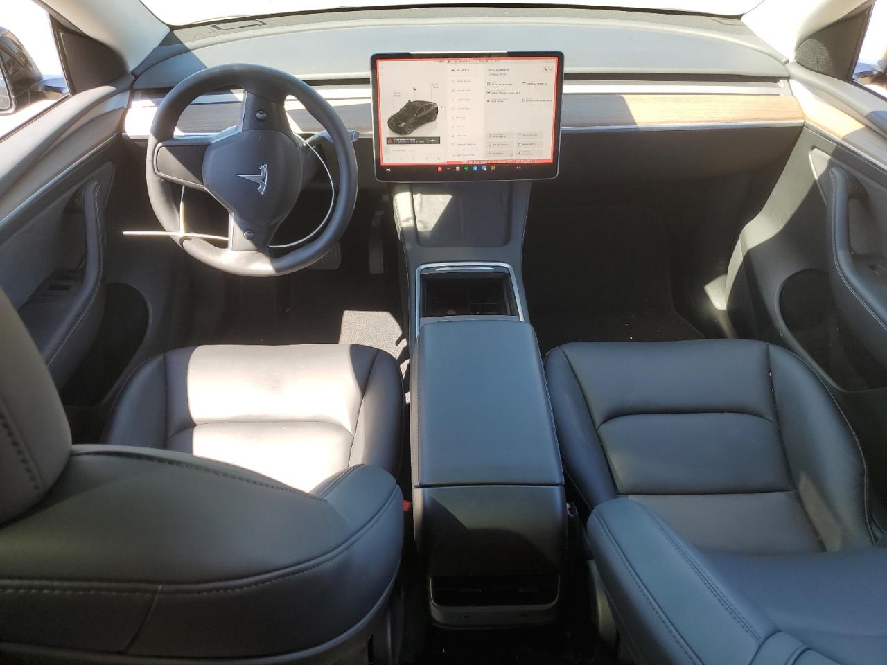 2024 Tesla Model Y VIN: 7SAYGAEE3RF132017 Lot: 70282435