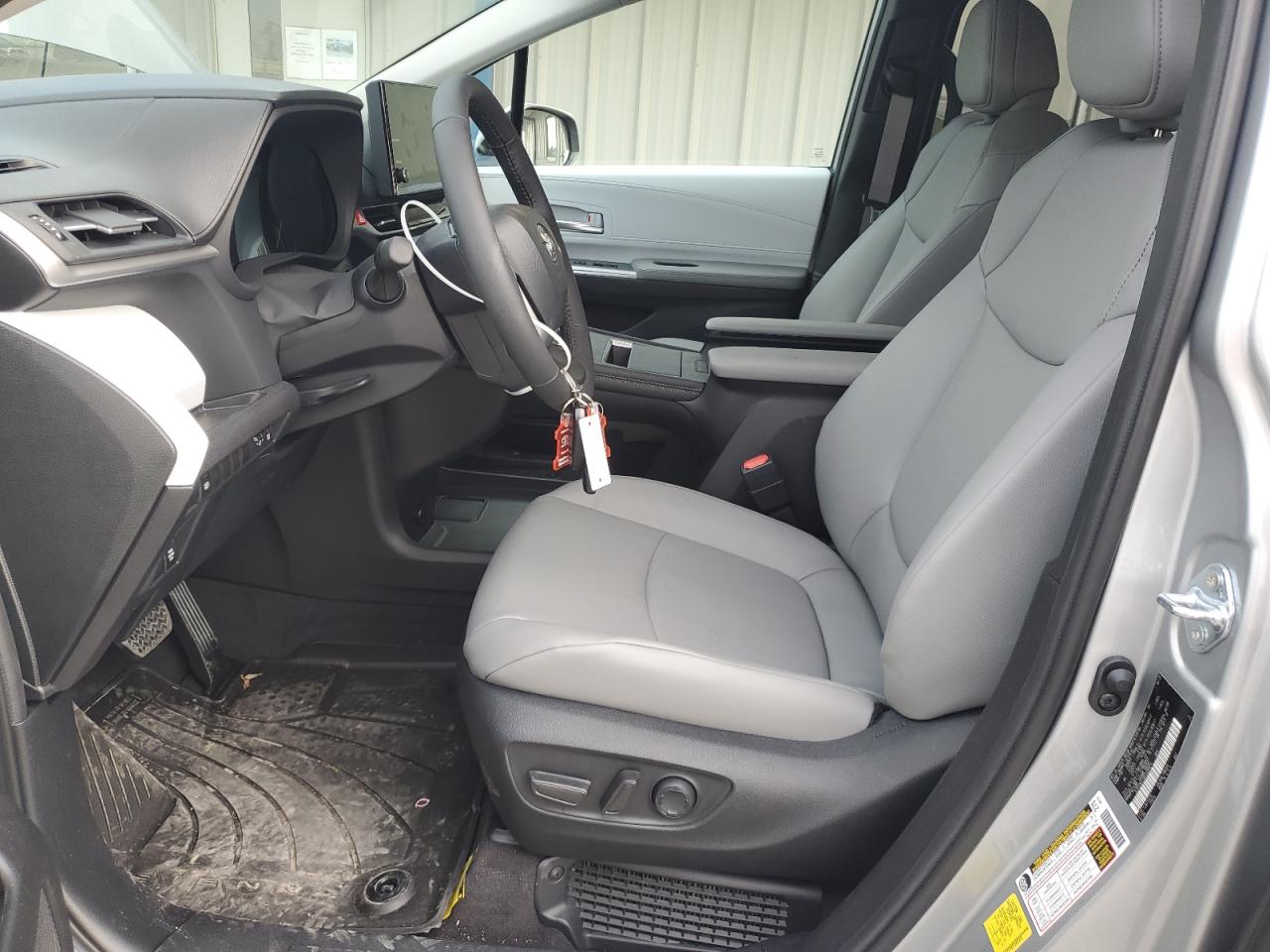 2025 Toyota Sienna Xle VIN: 5TDYSKFC8SS200974 Lot: 66705395