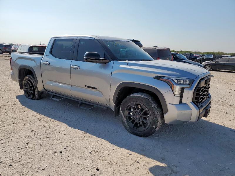  TOYOTA TUNDRA 2024 Srebrny