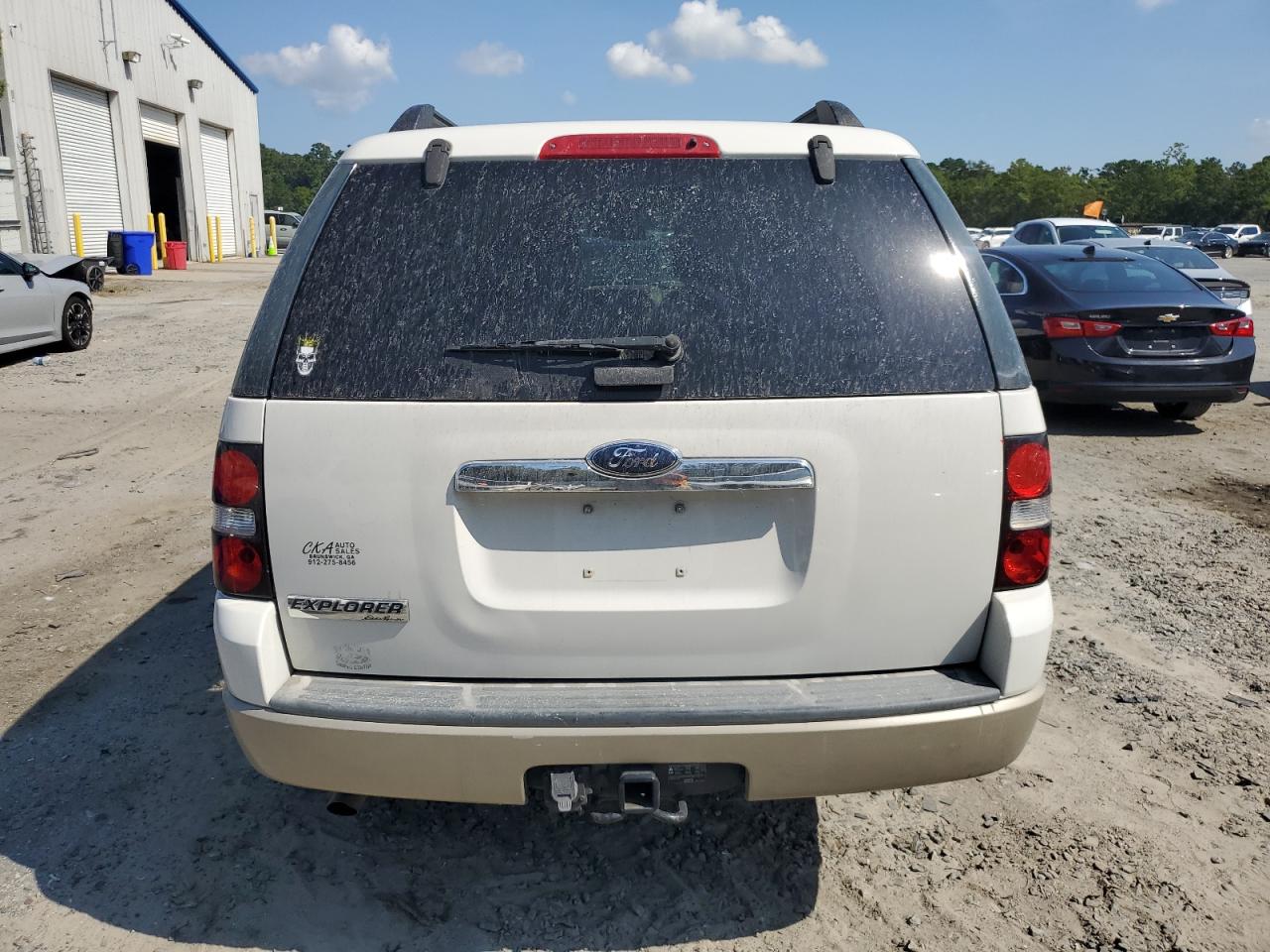2008 Ford Explorer Eddie Bauer VIN: 1FMEU64E48UB23223 Lot: 68930445