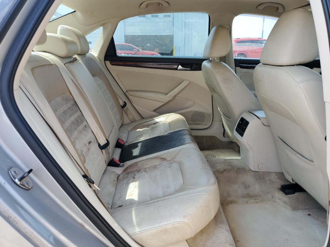 2013 Volkswagen Passat Sel VIN: 1VWCN7A39DC091691 Lot: 69604925