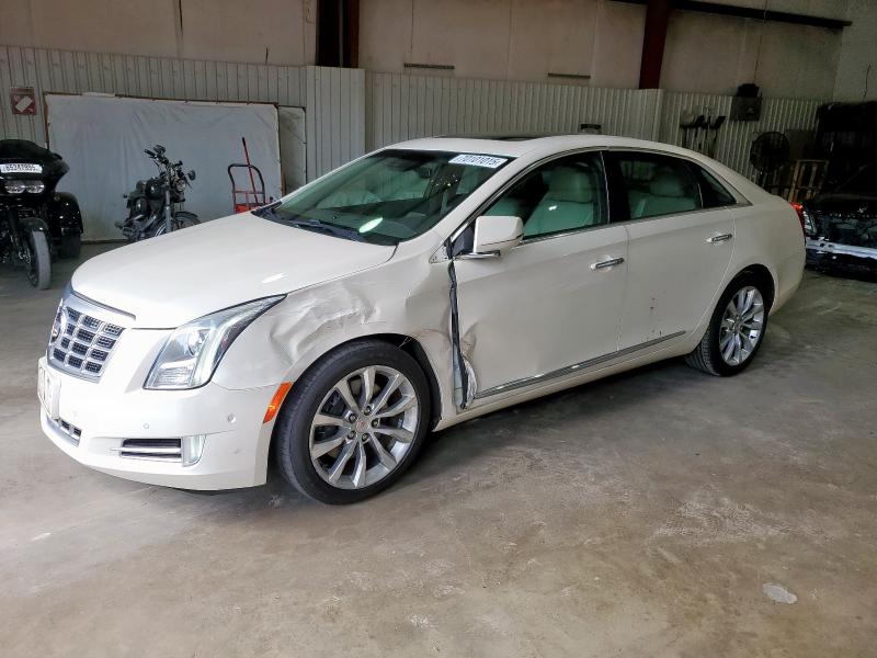  CADILLAC XTS 2015 White