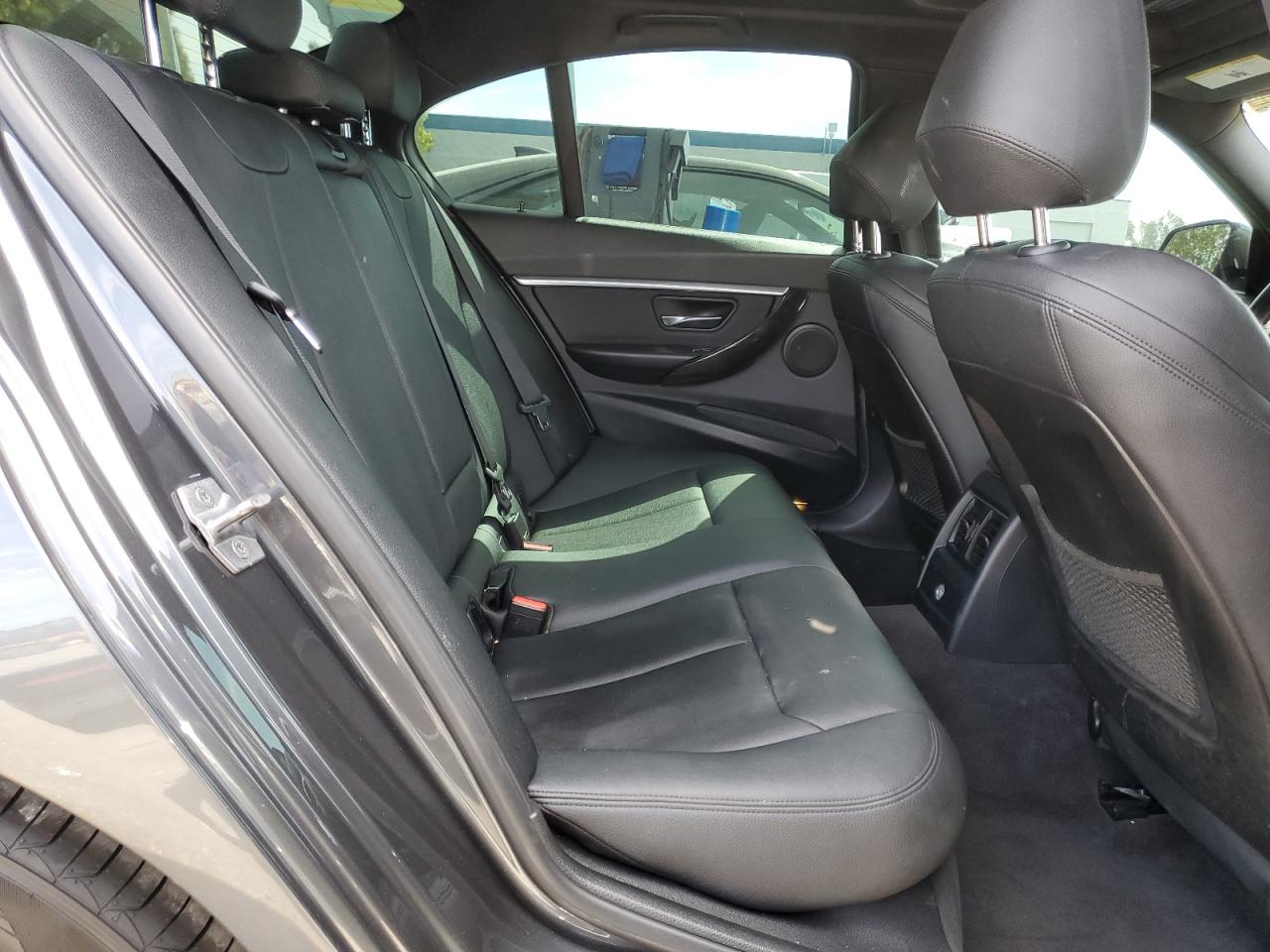 2017 BMW 330 Xi VIN: WBA8D9G5XHNU58668 Lot: 69802655