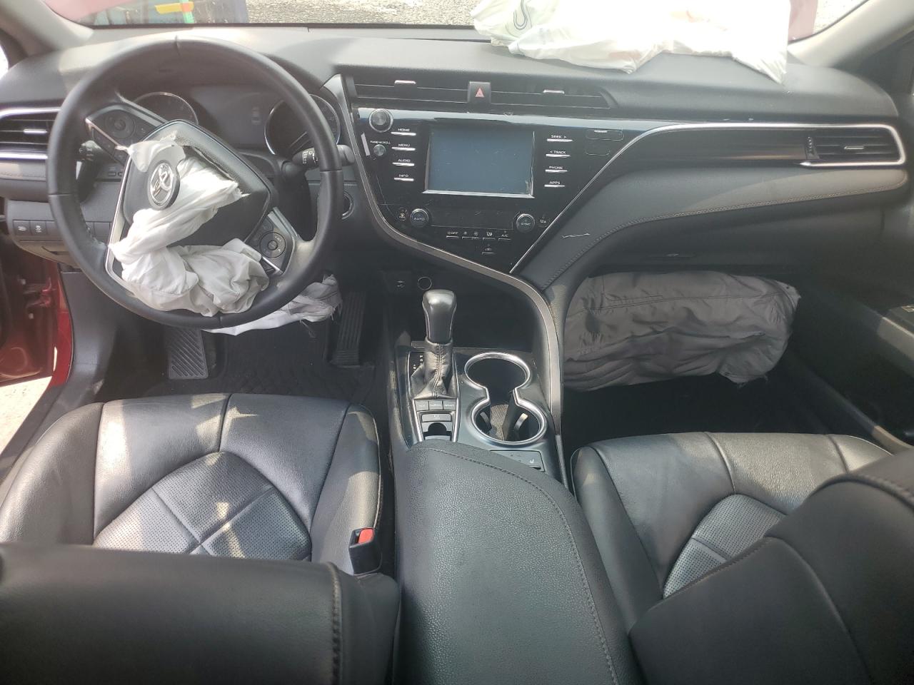 4T1B11HK7JU550190 2018 Toyota Camry L