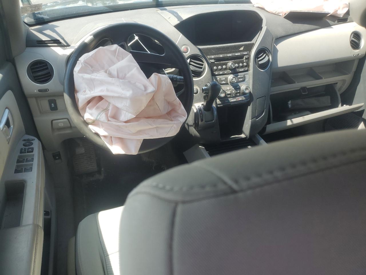 2014 Honda Pilot Lx VIN: 5FNYF4H29EB015488 Lot: 69835925