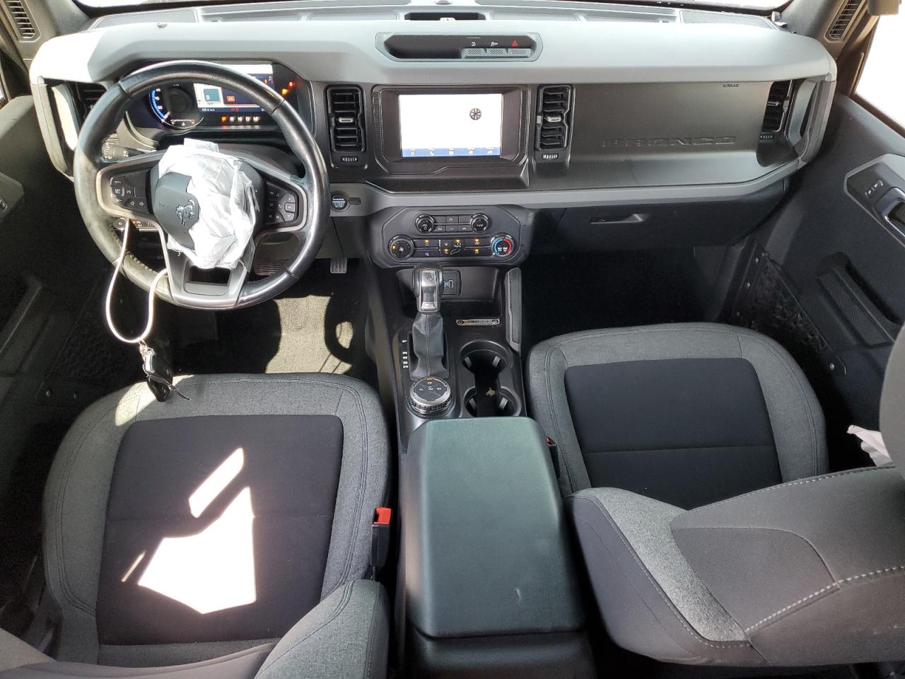 2021 Ford Bronco Base VIN: 1FMDE5BHXMLA83505 Lot: 70919235