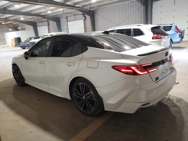  TOYOTA CAMRY 2025 Белы