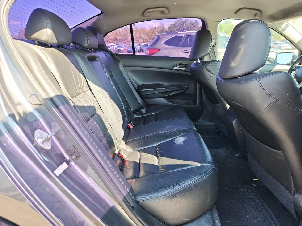 2011 Honda Accord Se VIN: 1HGCP2F6XBA097092 Lot: 70055755