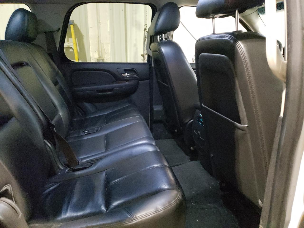 2013 Chevrolet Tahoe K1500 Lt VIN: 1GNSKBE01DR210848 Lot: 68551965