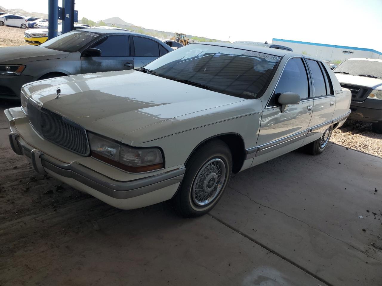 BUICK ROADMASTER 1992. Lot# 67869335. VIN 1G4BN5371NR430327. Photo 1