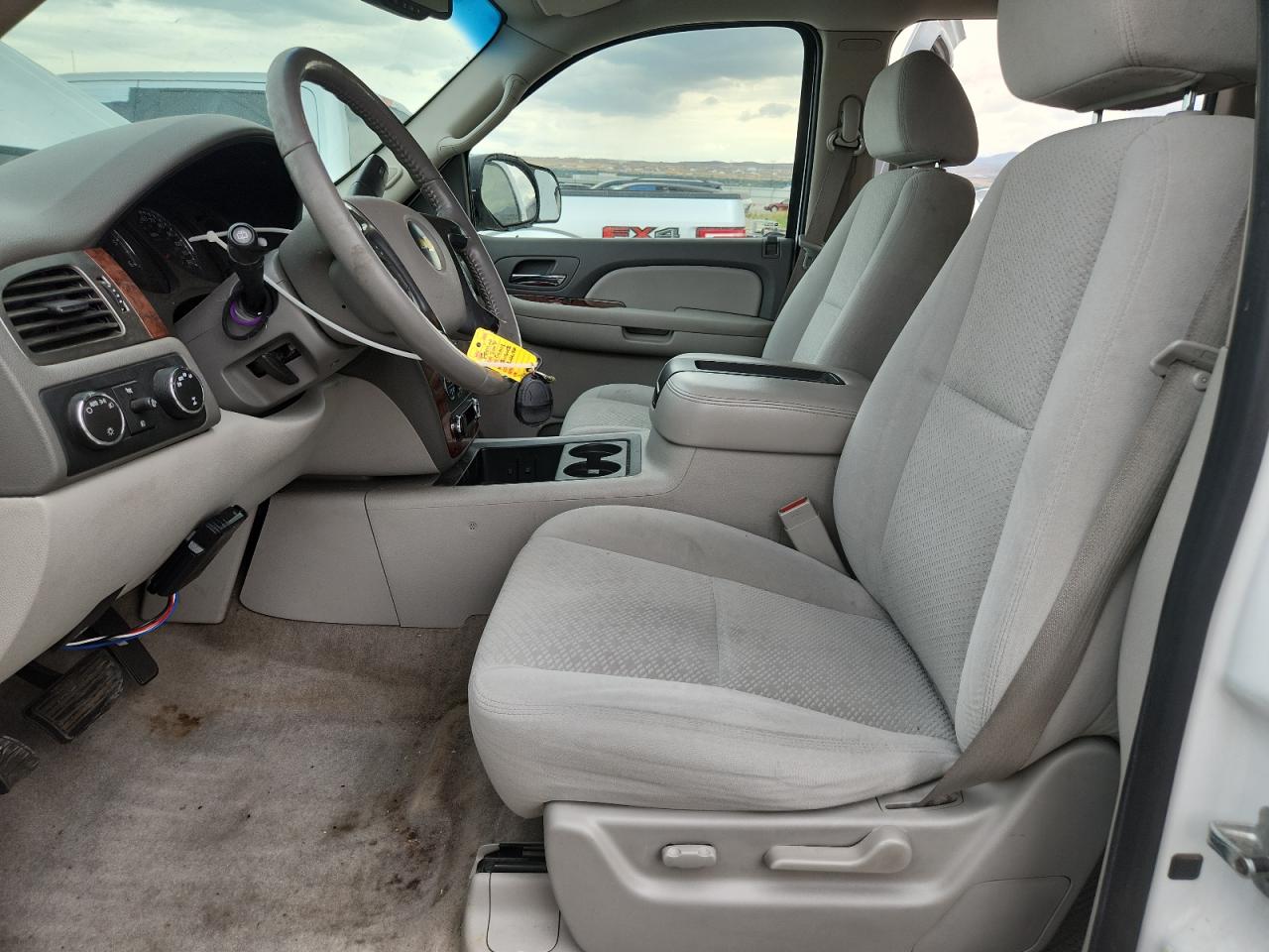 2007 Chevrolet Suburban K1500 VIN: 1GNFK163X7J207874 Lot: 70390645