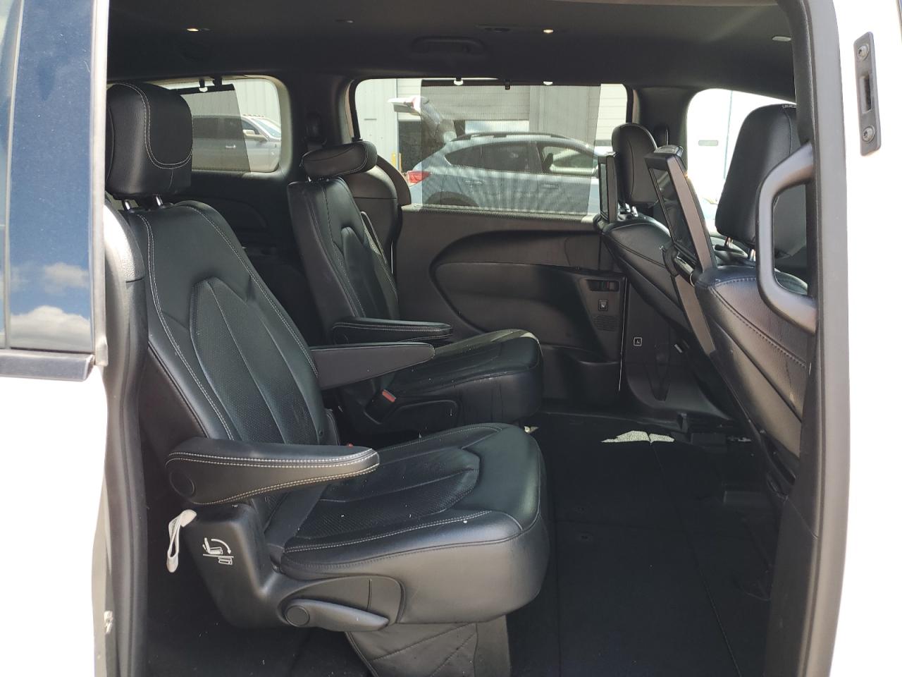 2019 Chrysler Pacifica Touring L Plus VIN: 2C4RC1EG5KR599822 Lot: 68004835