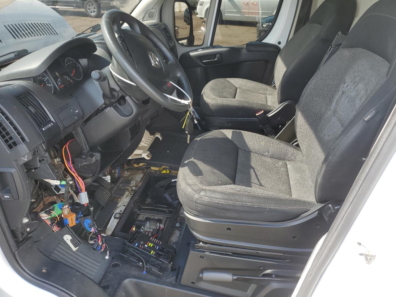 2019 Ram Promaster 2500 2500 High VIN: 3C6TRVCG8KE539427 Lot: 95297125