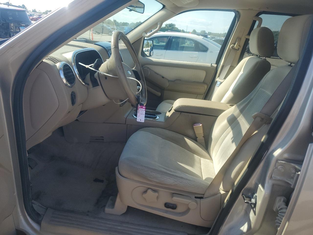 2007 Ford Explorer Xlt VIN: 1FMEU73E87UA87784 Lot: 69569715