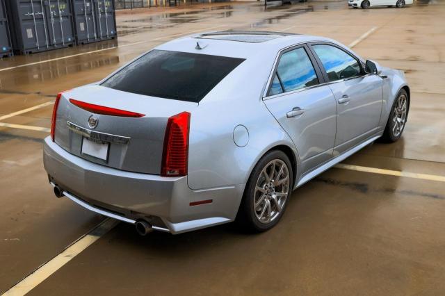 Sedans CADILLAC CTS 2013 Srebrny