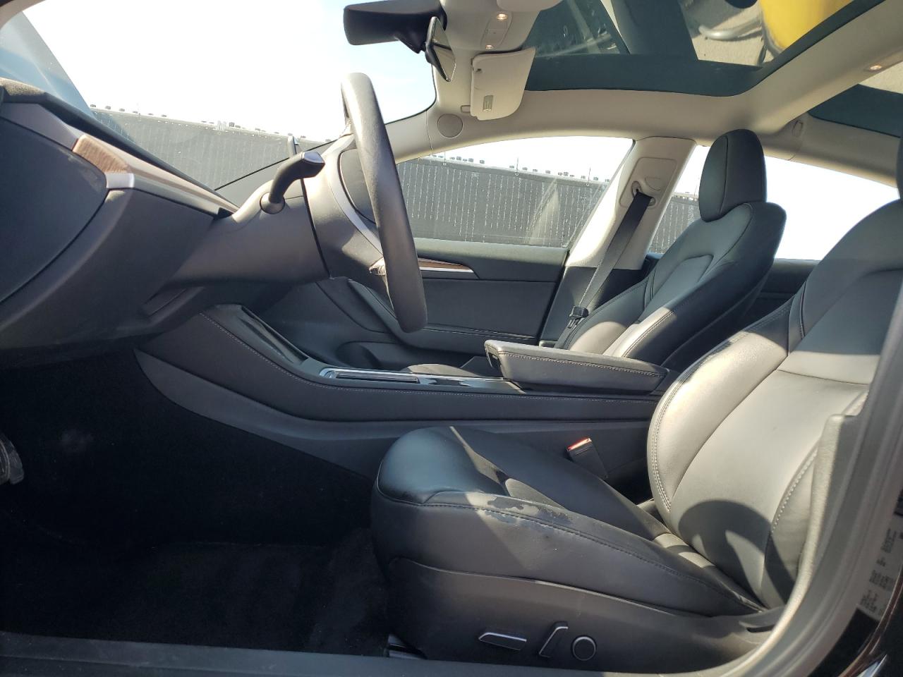 2023 Tesla Model 3 VIN: 5YJ3E1EA2PF639689 Lot: 68376075