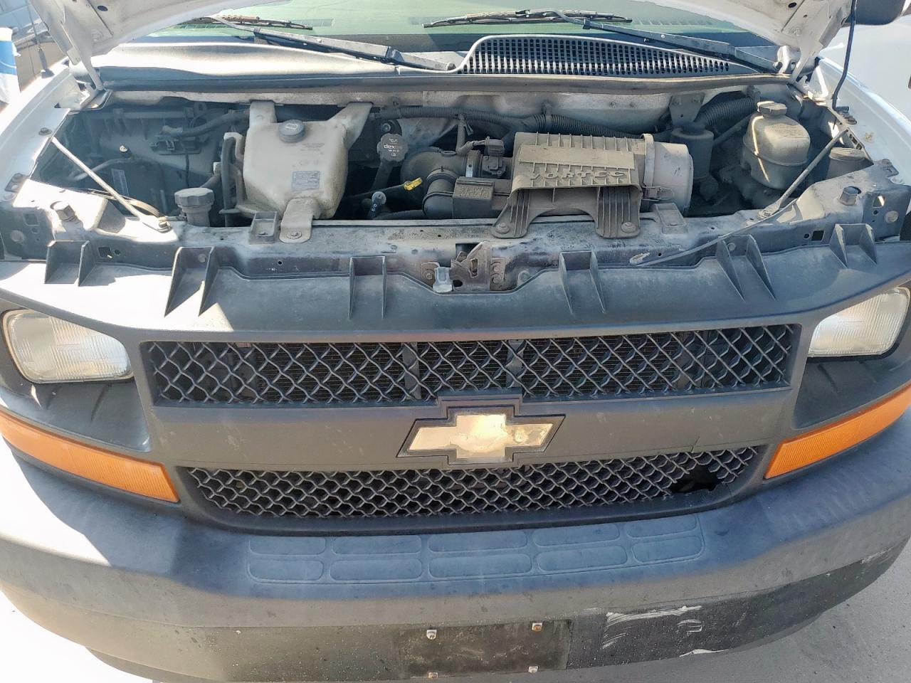 2017 Chevrolet Express G2500 VIN: 1GCWGBFF5H1192180 Lot: 69214345