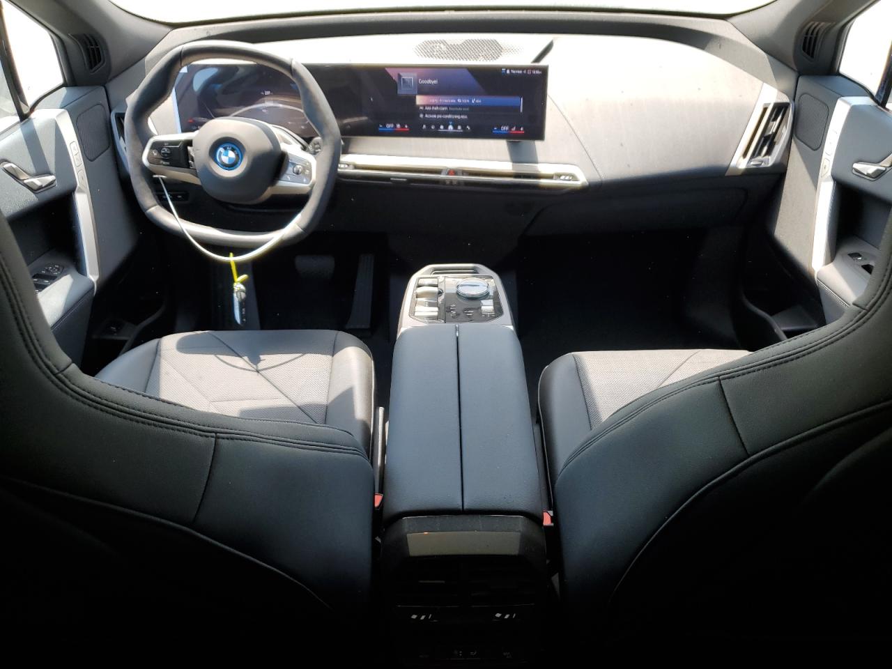 2025 BMW Ix xDrive50 VIN: WB523CF04SCT86511 Lot: 68135475