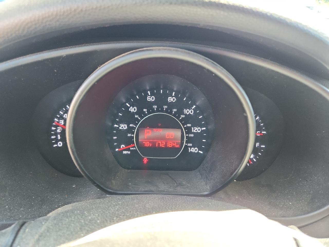 2016 Kia Soul + VIN: KNDJP3A5XG7296707 Lot: 70450365