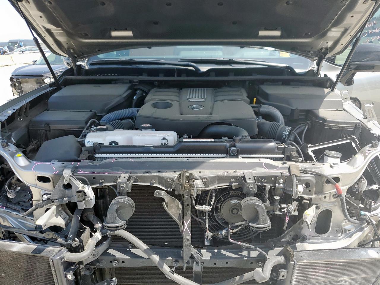 2024 Lexus Lx 600 Base VIN: JTJGB7CX1R4050032 Lot: 70572305