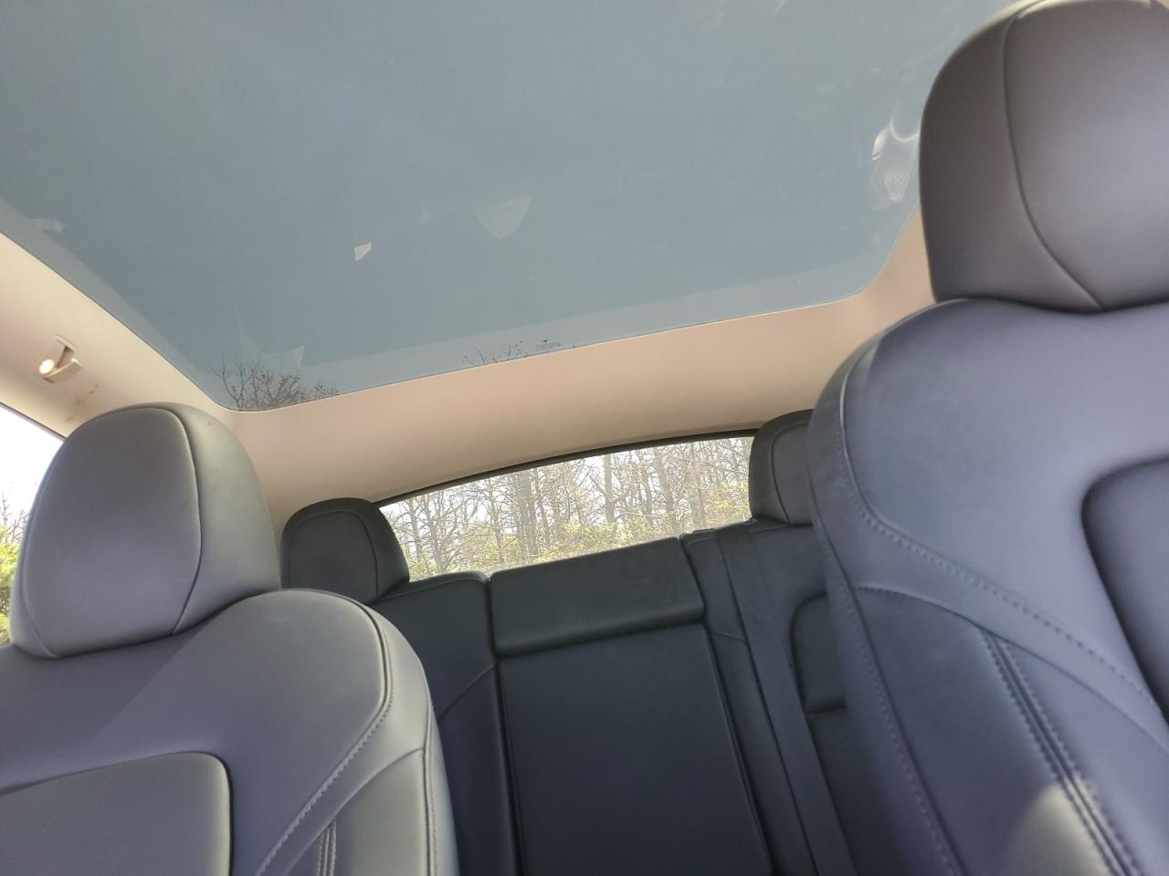 2024 Tesla Model Y VIN: 7SAYGAEE3RF132017 Lot: 70282435