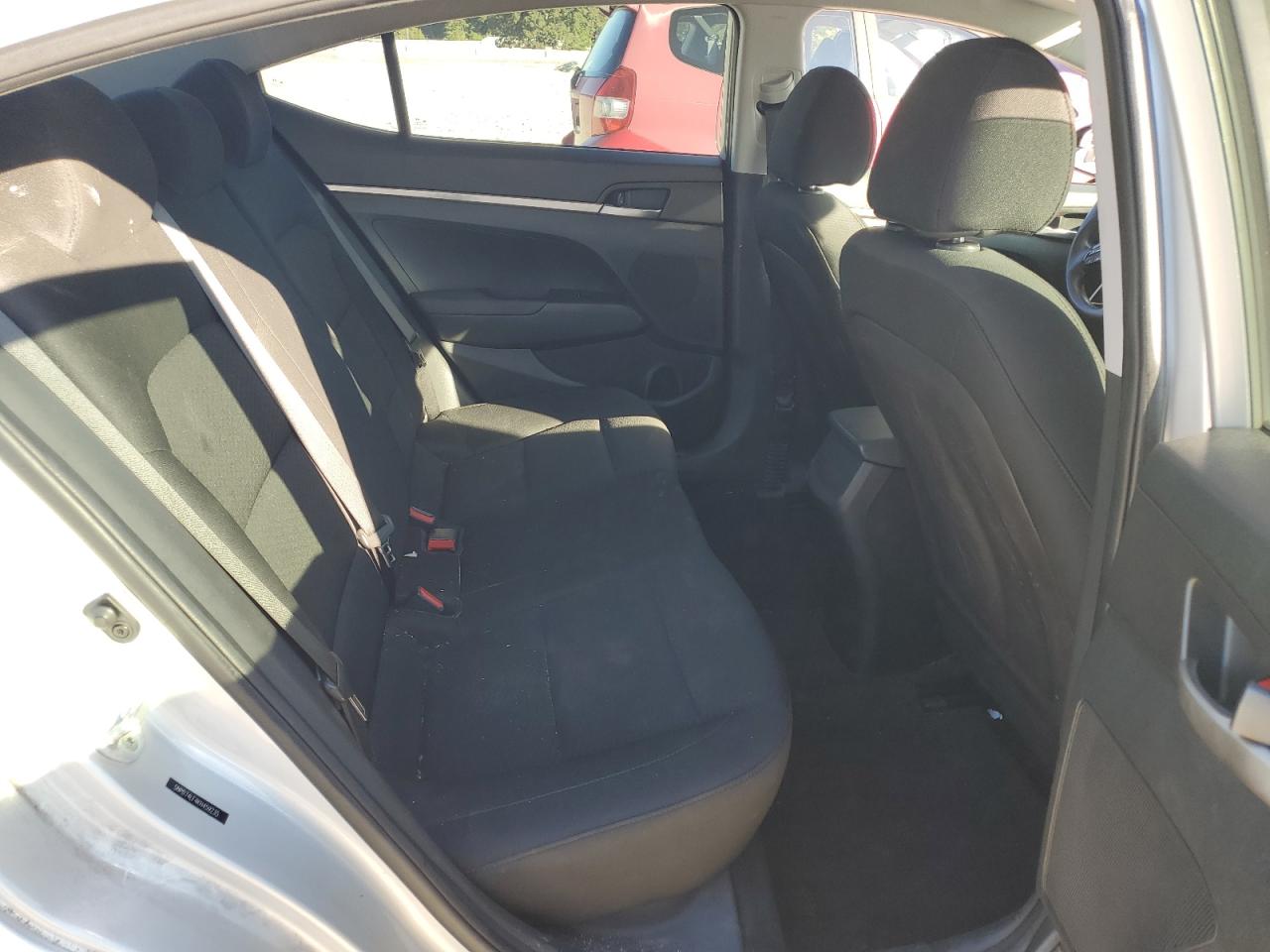 2019 Hyundai Elantra Se VIN: 5NPD74LF4KH459235 Lot: 70498505