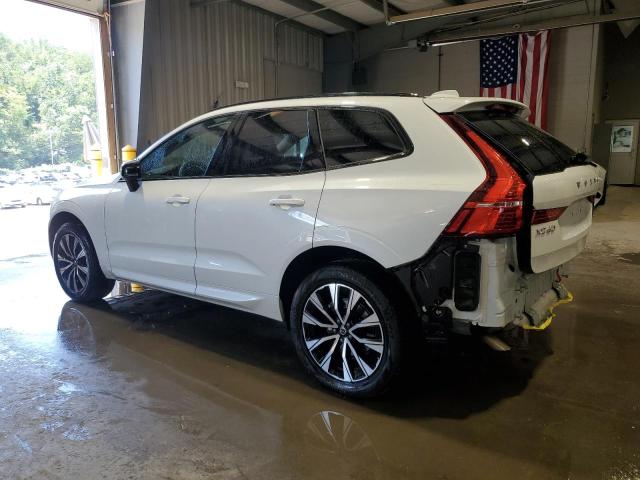  VOLVO XC60 PLUS 2025 Белы