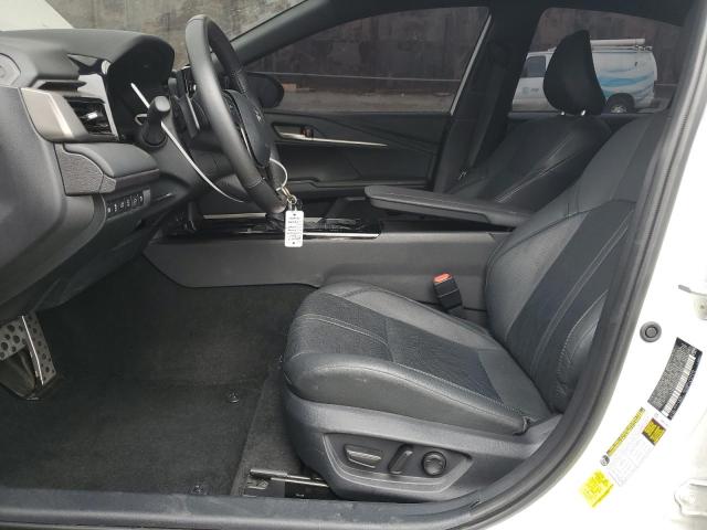  TOYOTA CAMRY 2025 Белы