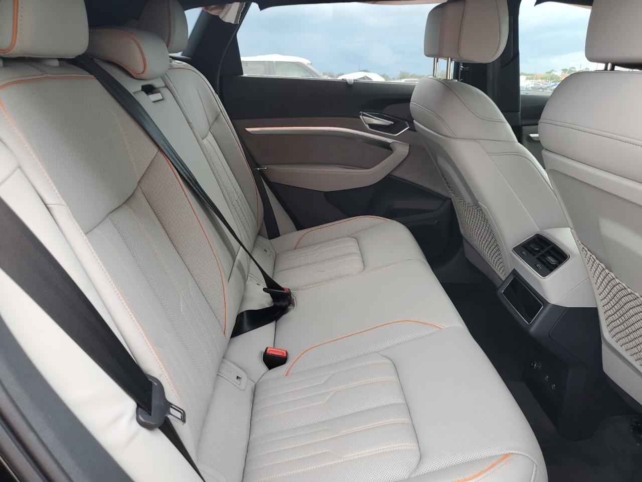 2024 Audi Q8 E-Tron Prestige VIN: WA16AAGE3RB012475 Lot: 69628875