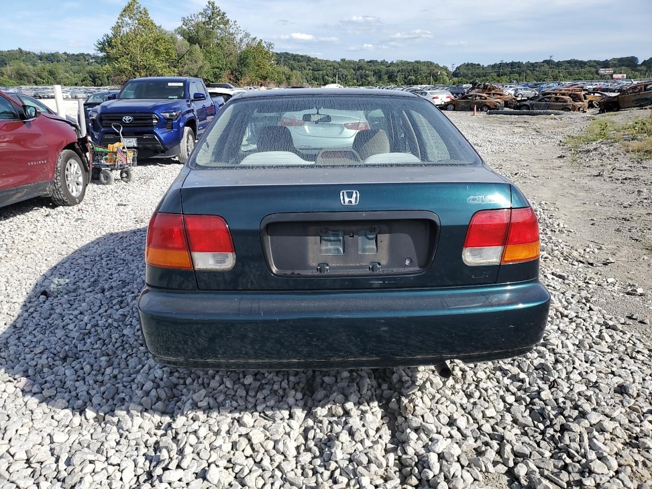 1998 Honda Civic Lx VIN: 1HGEJ6673WL019077 Lot: 69975385