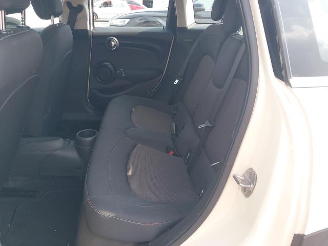 2018 MINI COOPER AUTO 