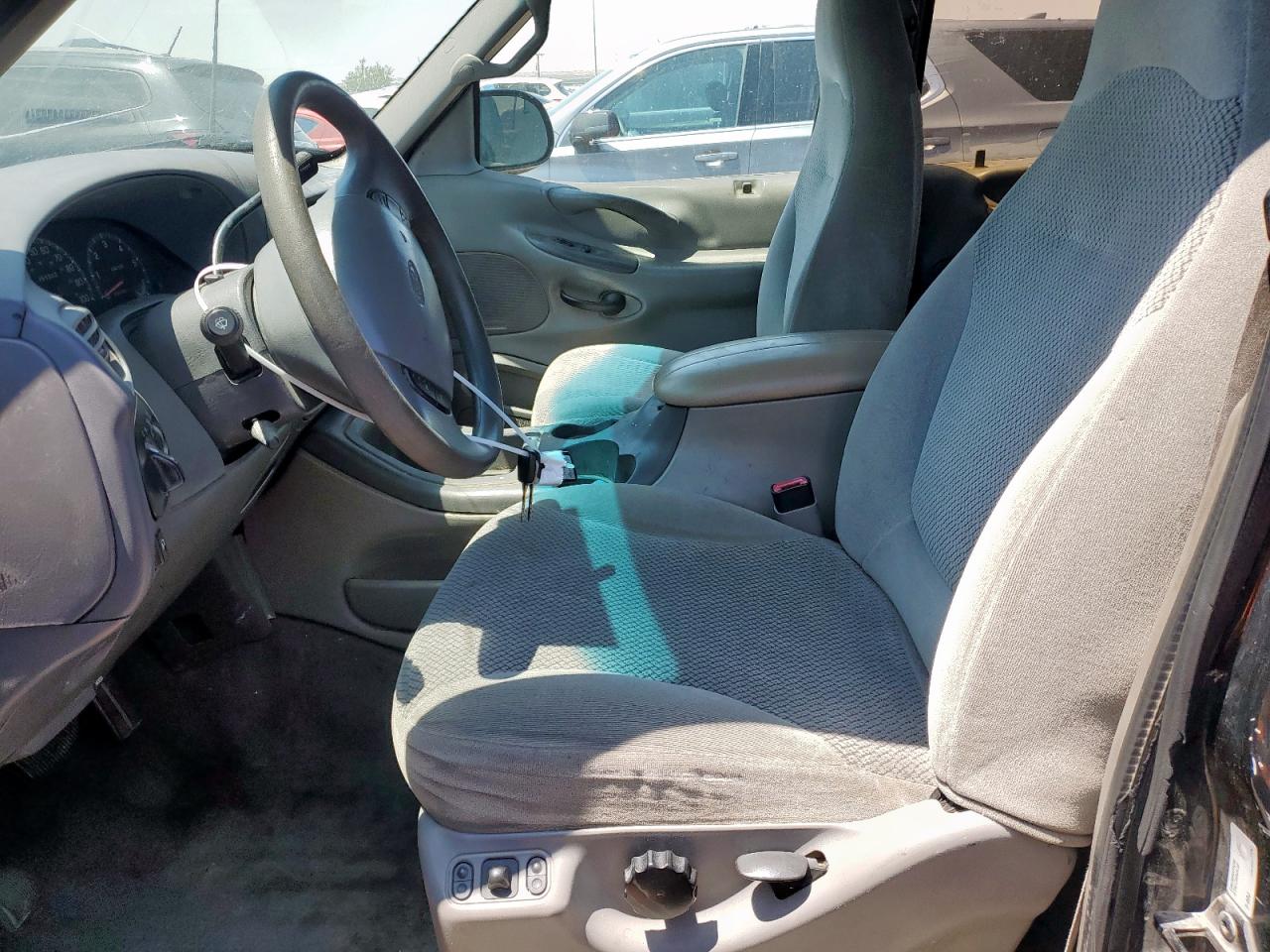 1997 Ford Expedition VIN: 1FMEU1766VLB25368 Lot: 67857485