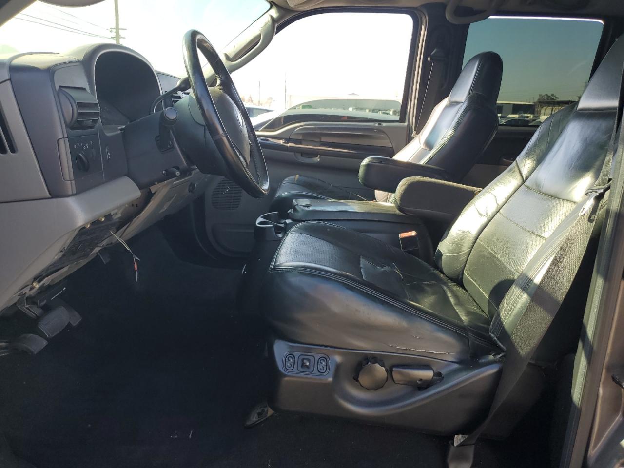 2005 Ford F250 Super Duty VIN: 1FTSW21Y55EB80819 Lot: 69432095