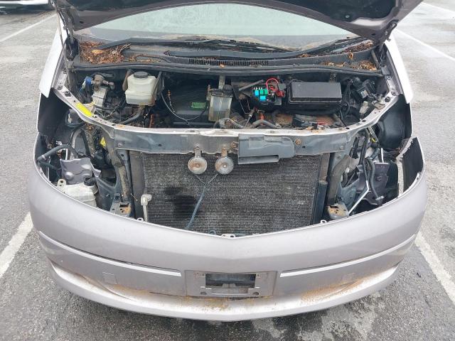 2004 TOYOTA ALPHARD