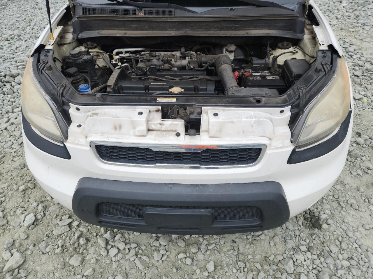 2011 Kia Soul + VIN: KNDJT2A2XB7705535 Lot: 69727515