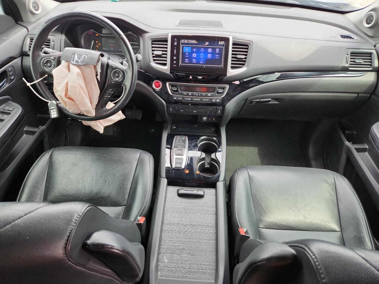 2017 Honda Pilot Touring VIN: 5FNYF6H90HB049168 Lot: 69983165