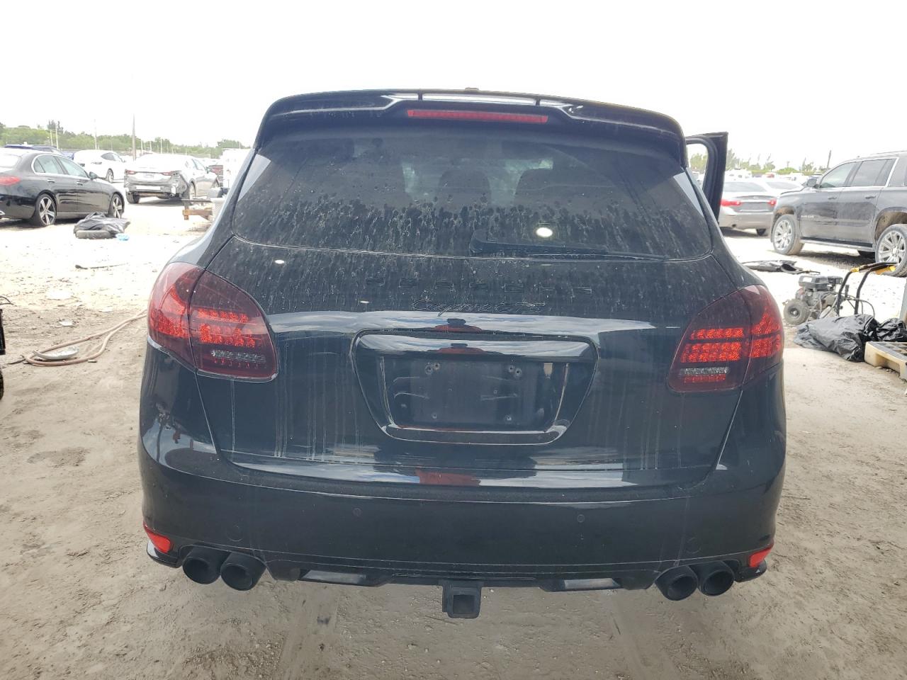 2013 Porsche Cayenne Gts VIN: WP1AD2A23DLA74424 Lot: 68009385