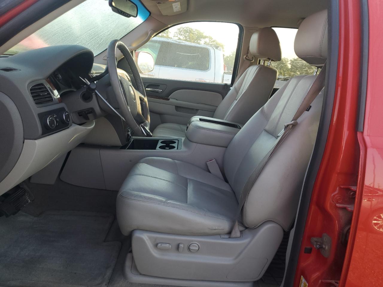 2010 Chevrolet Avalanche Lt VIN: 3GNVKFE06AG183923 Lot: 70203435